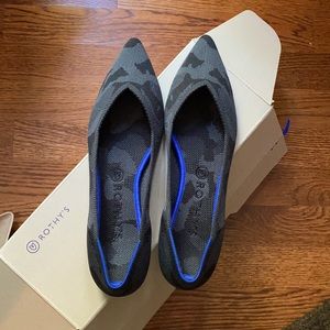 Rothy’s point grey camo size 10.5